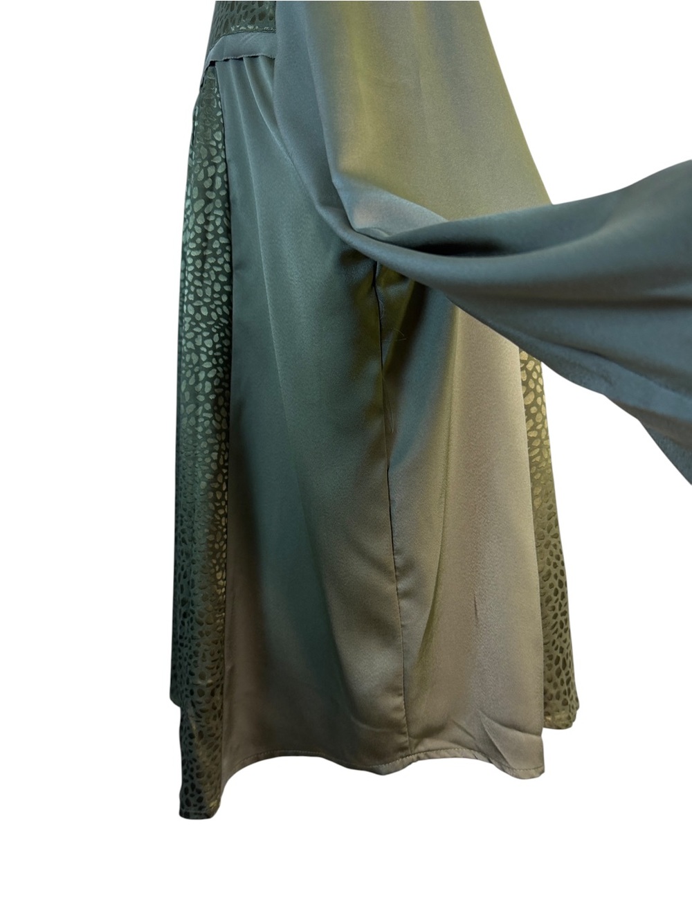 Umgee Olive Green Satin Animal Jacquard Bell Sleeve Button Front Blouse M Boho - Picture 7 of 11